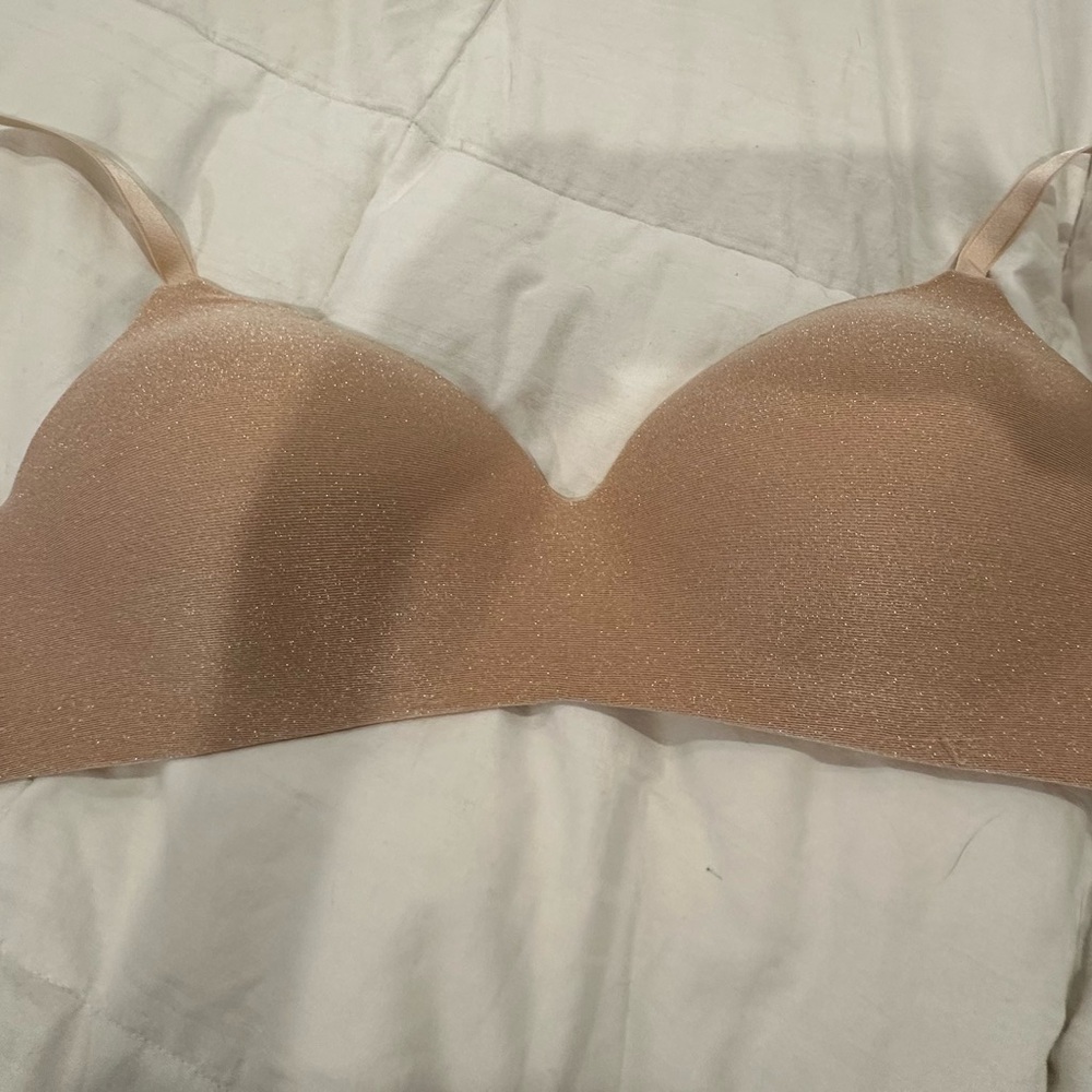 Victoria’s Secret bra - size 38D